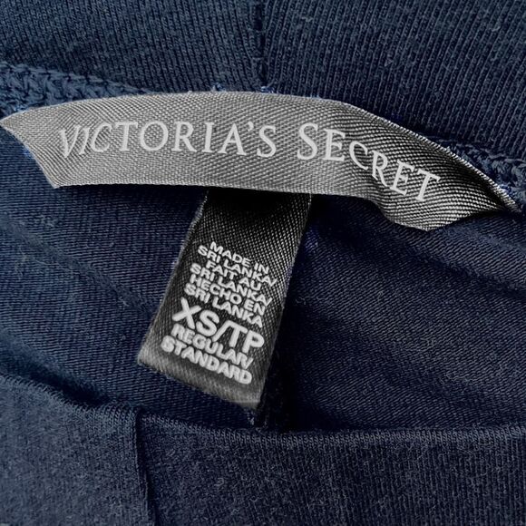 Victoria’s Secret Basic Navy Leggings - Picture 5 of 8